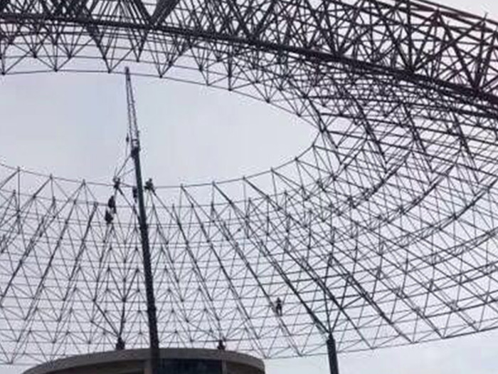 宜城篮球馆球形网架厂家价格